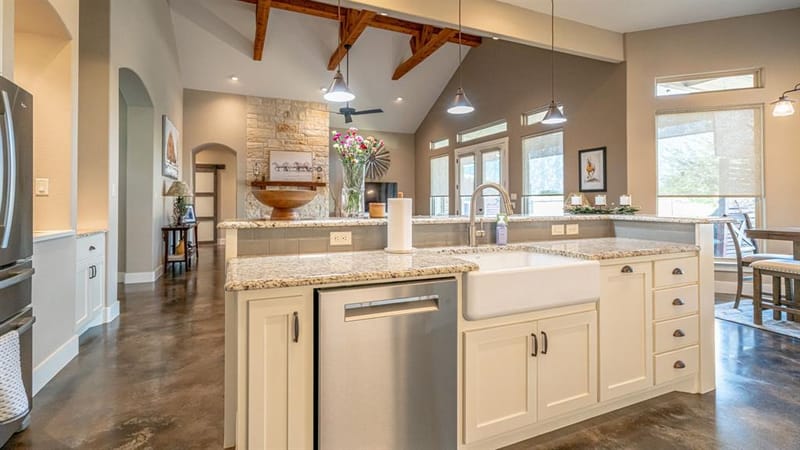 3609 Farm Land Court, Granbury TX 76048 - Photo 22