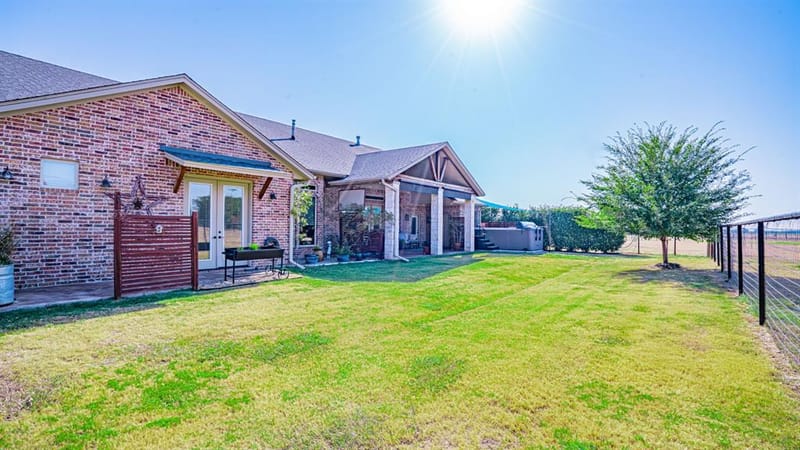 3609 Farm Land Court, Granbury TX 76048 - Photo 32