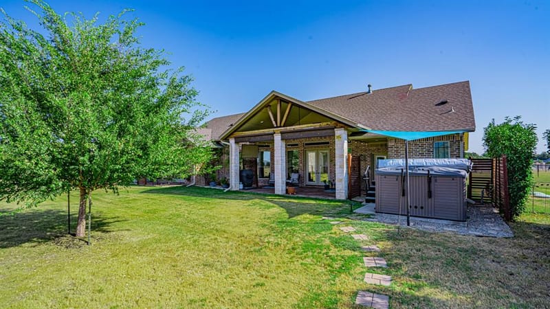 3609 Farm Land Court, Granbury TX 76048 - Photo 35