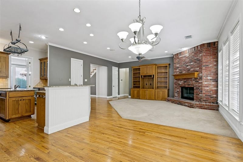 513 Dooley Court, Grapevine TX 76051 - Photo 9