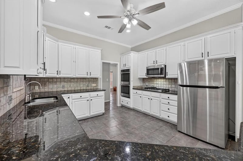 4901 Forest Hill Drive, Flower Mound TX 75028 - Photo 18