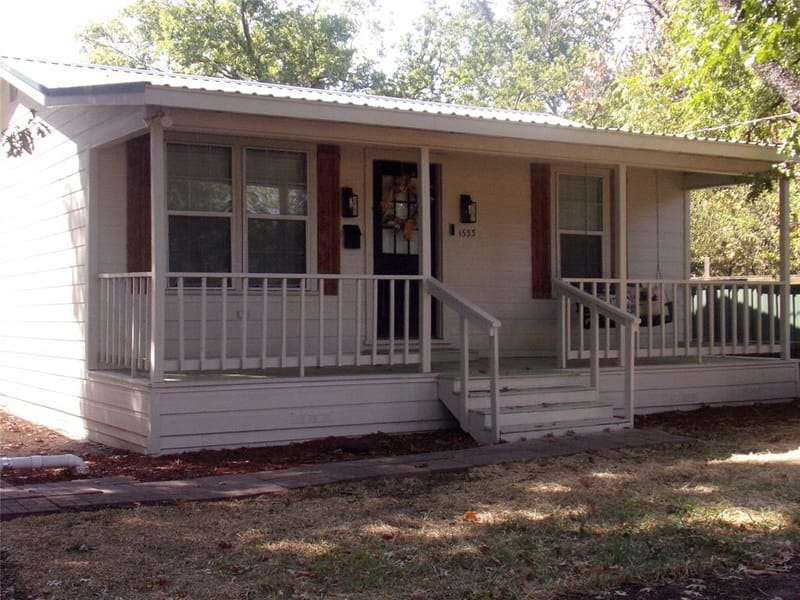 1533 W 6th Street, Corsicana TX 75110 - Photo 2