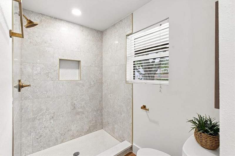 5826 Enchanted Lane, Dallas TX 75227 - Photo 15
