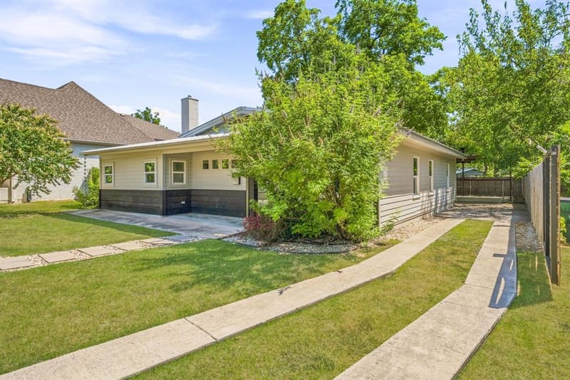 5881 Tracyne Drive, Westworth Village TX 76114 - Photo 4