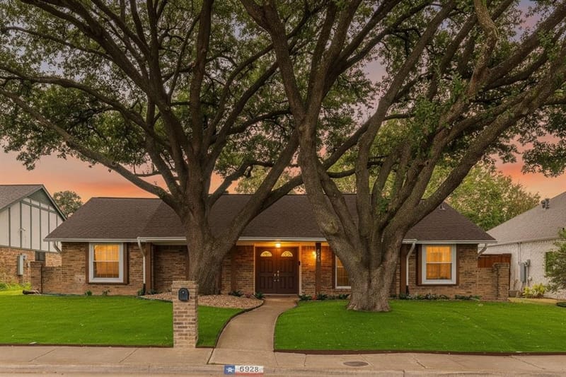 6928 Mill Falls Drive, Dallas TX 75248