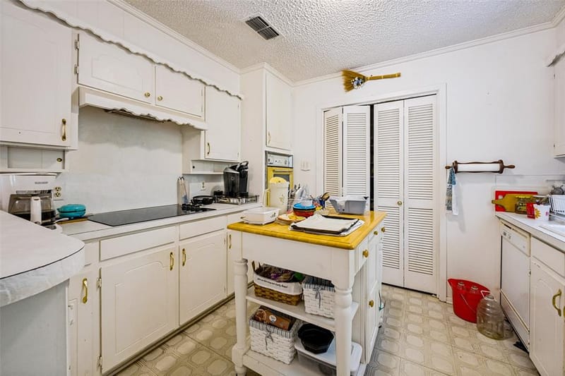 3014 Idlecreek Drive, Dalworthington Gardens TX 76016 - Photo 9