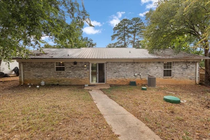 10204 Rolling Pines Drive, Tyler TX 75707 - Photo 26
