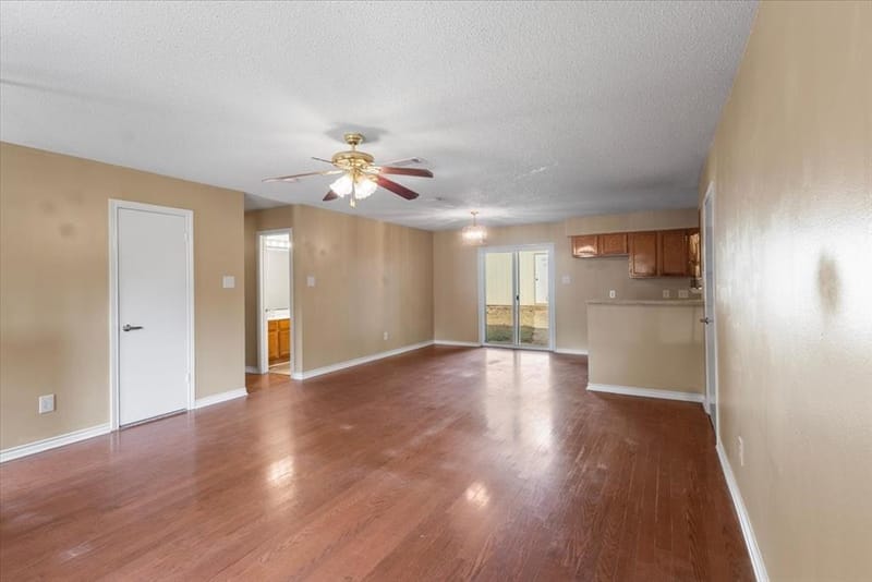 10204 Rolling Pines Drive, Tyler TX 75707 - Photo 7