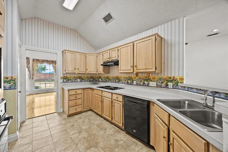 2416 Liles Lane, Mesquite TX 75181 - Photo 10
