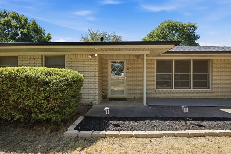 6121 Ten Mile Bridge Road, Fort Worth TX 76135 - Photo 6