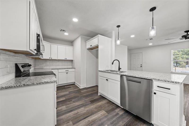 234 Ave E, Lacy Lakeview TX 76705 - Photo 6