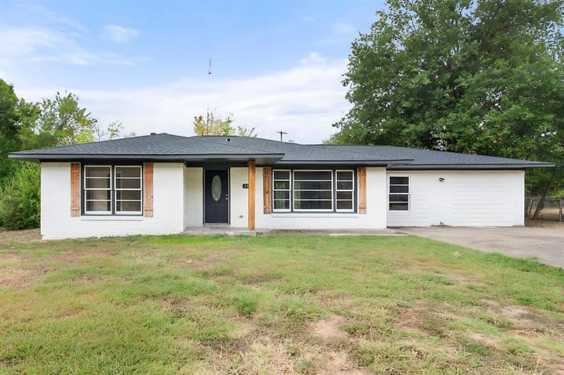 2922 College Circle, Corsicana TX 75110 - Photo 6