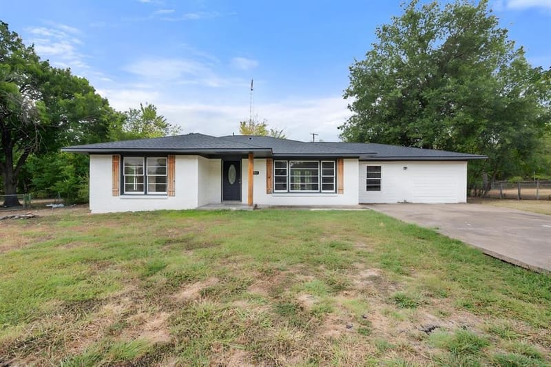 2922 College Circle, Corsicana TX 75110 - Photo 3