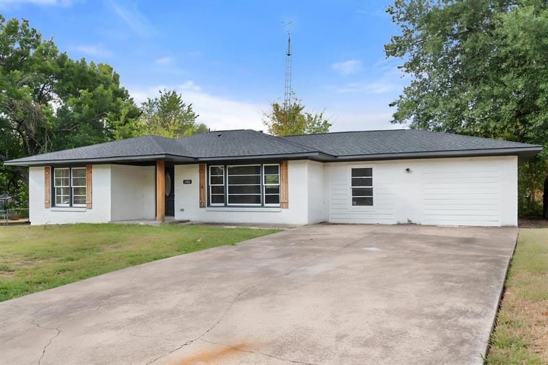 2922 College Circle, Corsicana TX 75110