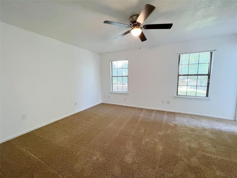616 Valley Spring Drive, Arlington TX 76018 - Photo 23