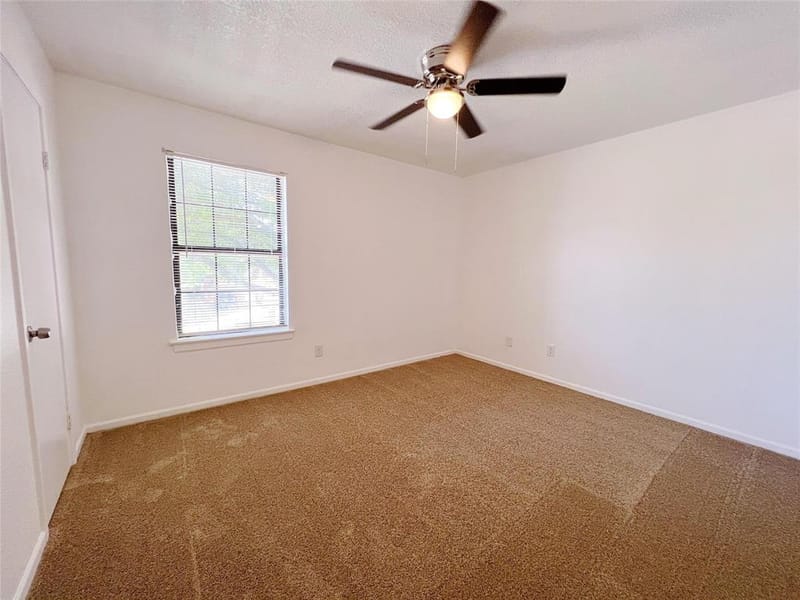616 Valley Spring Drive, Arlington TX 76018 - Photo 22