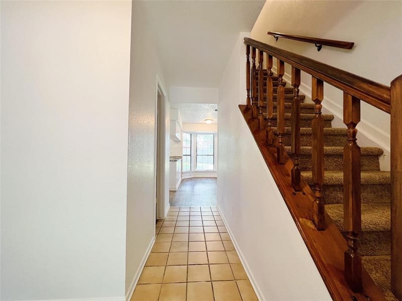616 Valley Spring Drive, Arlington TX 76018 - Photo 14