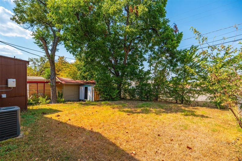 817 Marion Avenue, Fort Worth TX 76104 - Photo 32