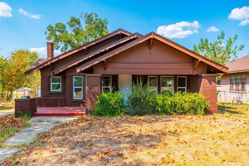 817 Marion Avenue, Fort Worth TX 76104