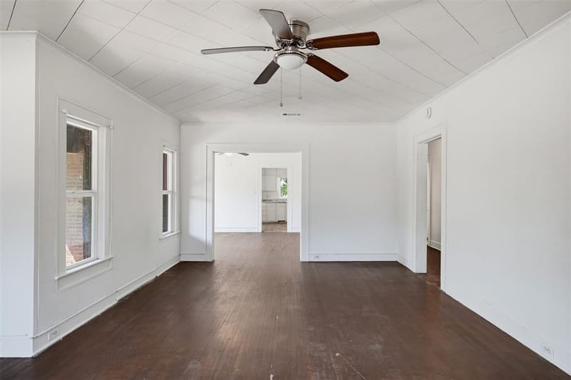 817 Marion Avenue, Fort Worth TX 76104 - Photo 11
