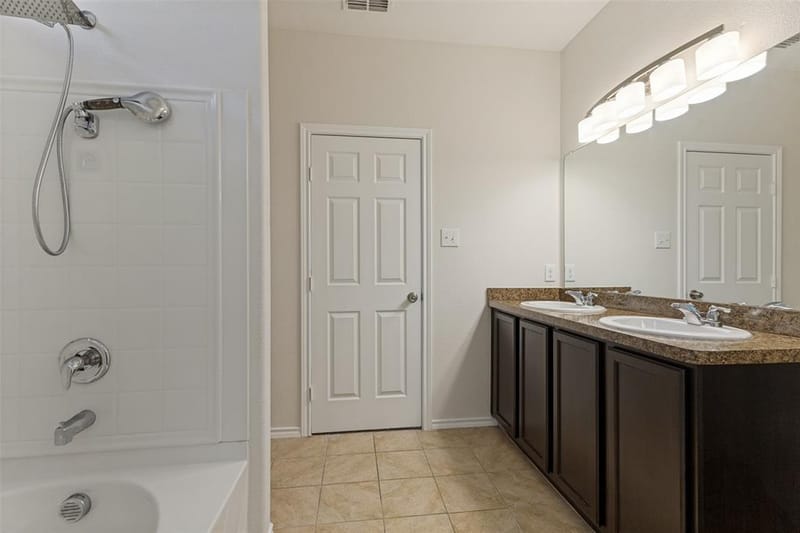 6365 Skipper Lane, Fort Worth TX 76179 - Photo 14