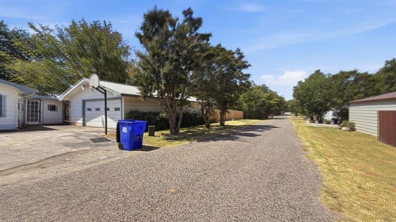 97 Heddingham Drive, Gordonville TX 76245 - Photo 6