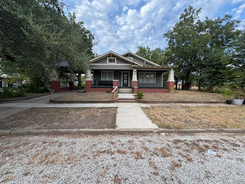 410 E Main Street, Wortham TX 76693 - Photo 2
