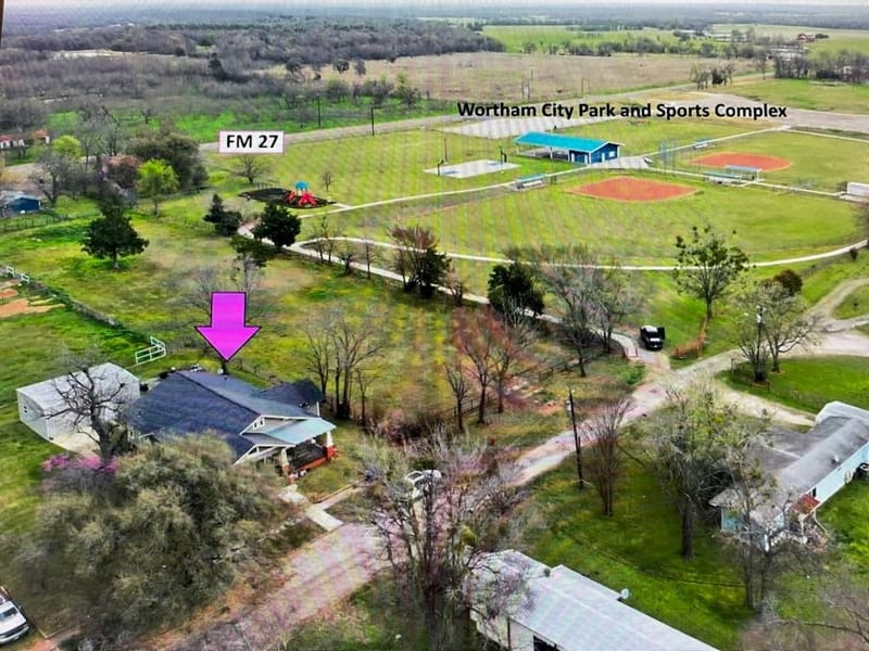 410 E Main Street, Wortham TX 76693 - Photo 36