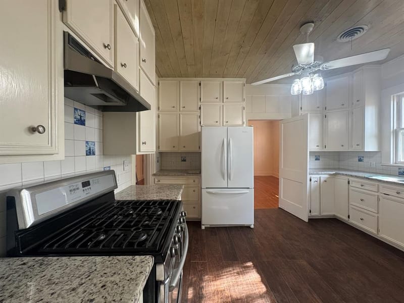 410 E Main Street, Wortham TX 76693 - Photo 14