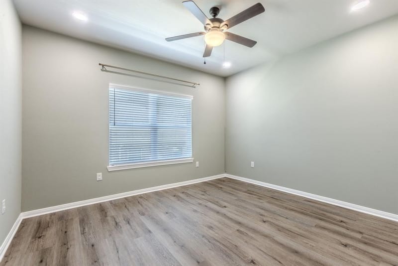 1300 Sleepy Hollow Road, Woodway TX 76712 - Photo 23