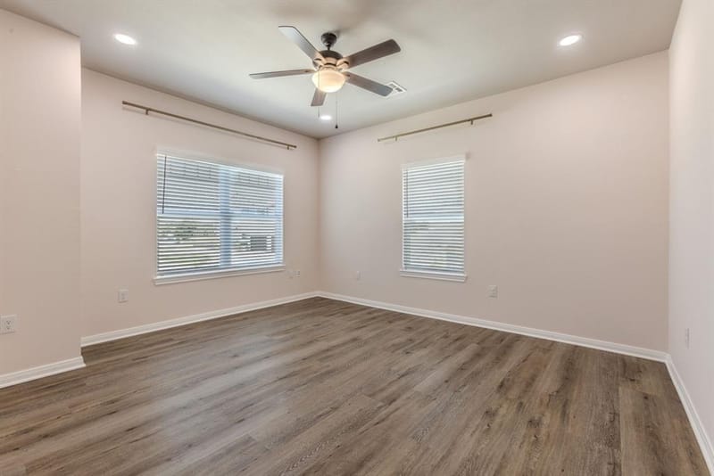 1300 Sleepy Hollow Road, Woodway TX 76712 - Photo 16