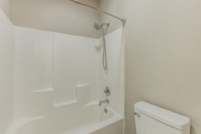 1300 Sleepy Hollow Road, Woodway TX 76712 - Photo 20