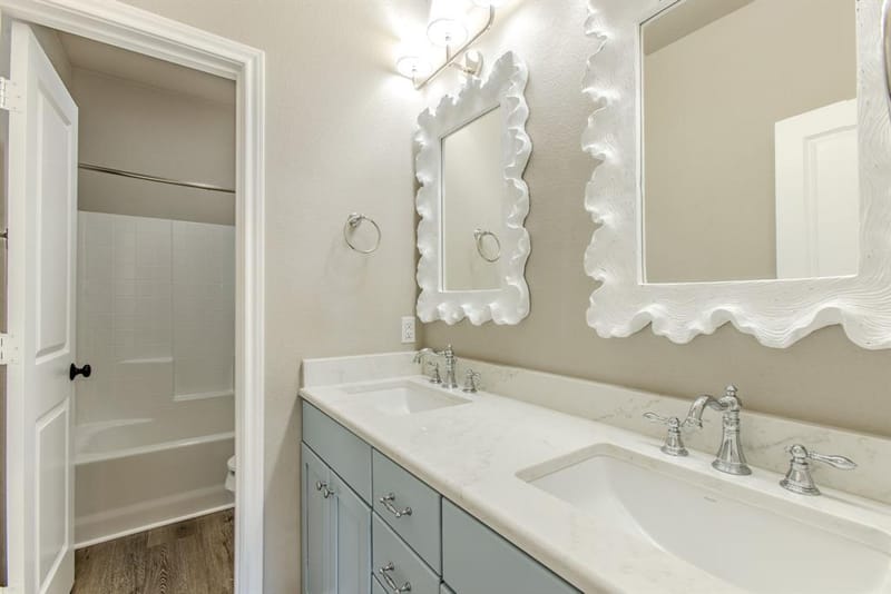 1300 Sleepy Hollow Road, Woodway TX 76712 - Photo 19