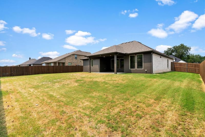 2110 Briarwood Drive, Bridgeport TX 76426 - Photo 37