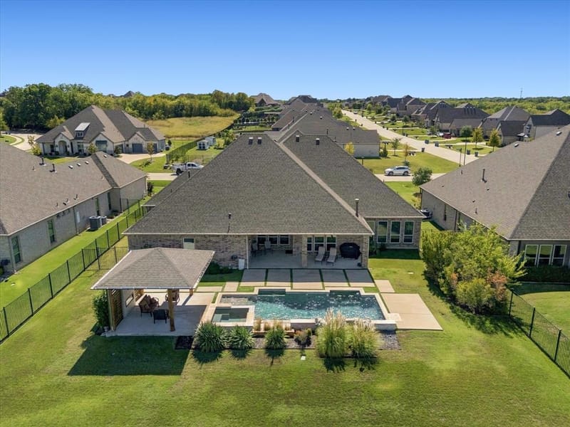 506 Summer Oaks Drive, Rockwall TX 75087 - Photo 2