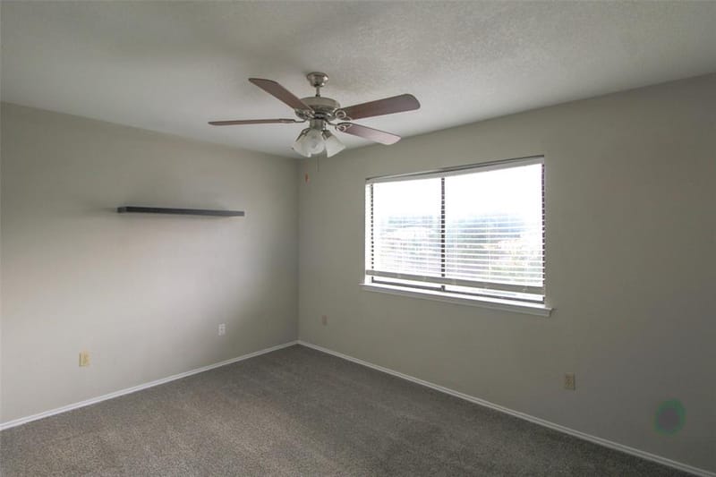 6111 Farmingdale Drive, Arlington TX 76001 - Photo 17