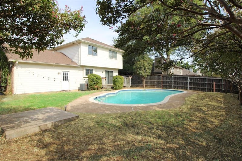 6111 Farmingdale Drive, Arlington TX 76001 - Photo 5