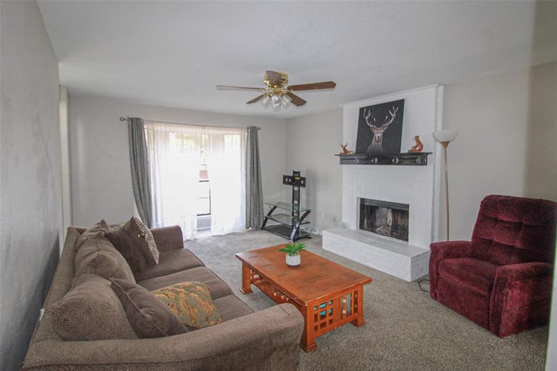 6111 Farmingdale Drive, Arlington TX 76001 - Photo 9