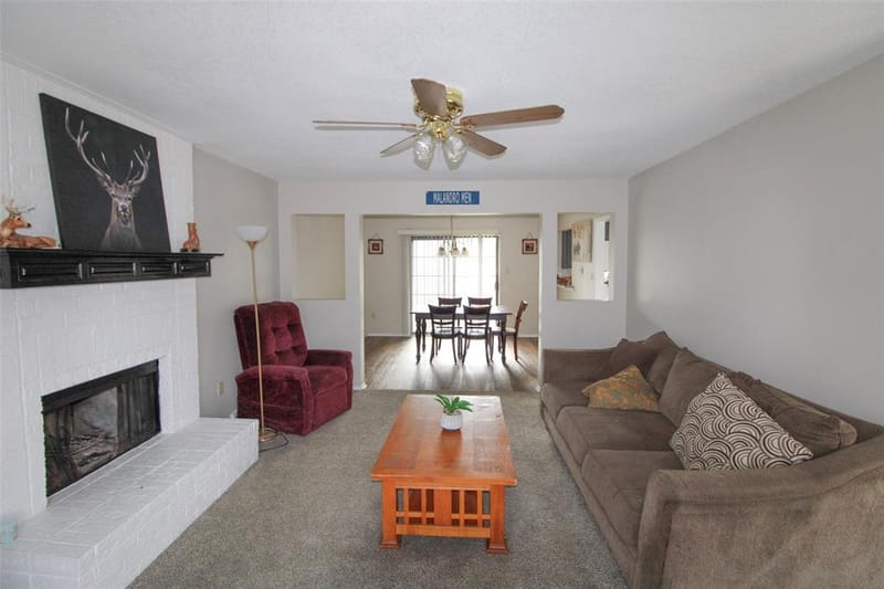 6111 Farmingdale Drive, Arlington TX 76001 - Photo 8