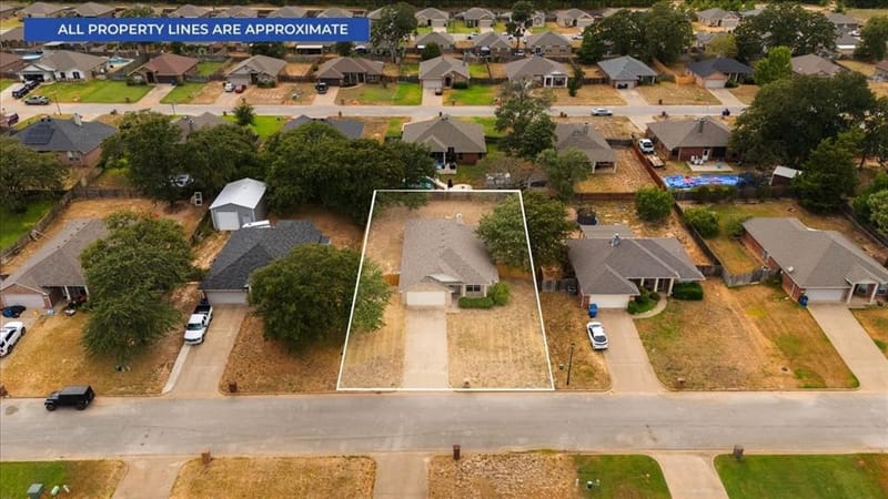 386 Molly Lane, Lindale TX 75771