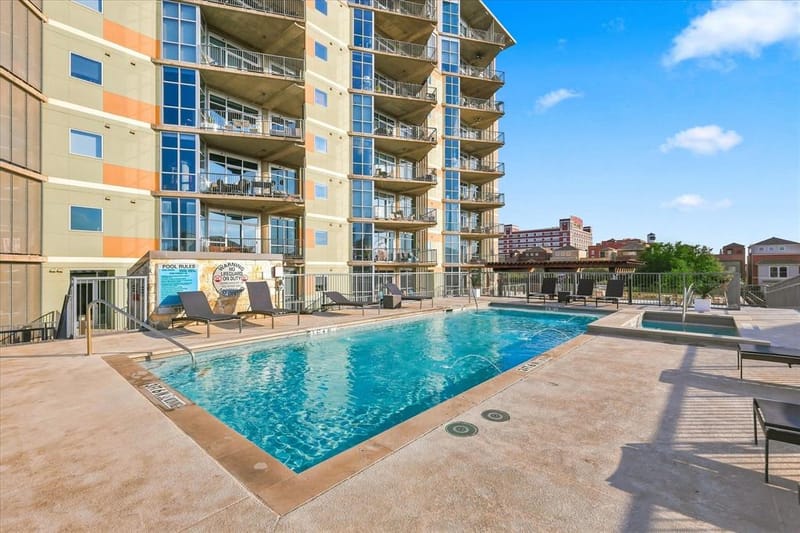 1001 Belleview Street # 308, Dallas TX 75215 - Photo 31