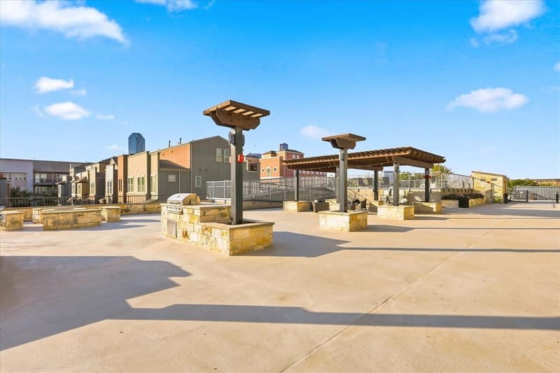 1001 Belleview Street # 308, Dallas TX 75215 - Photo 39