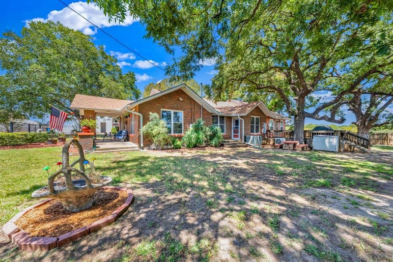 509 E Almante Avenue, De Leon TX 76444 - Photo 22
