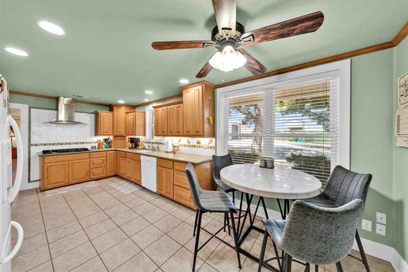 509 E Almante Avenue, De Leon TX 76444 - Photo 28