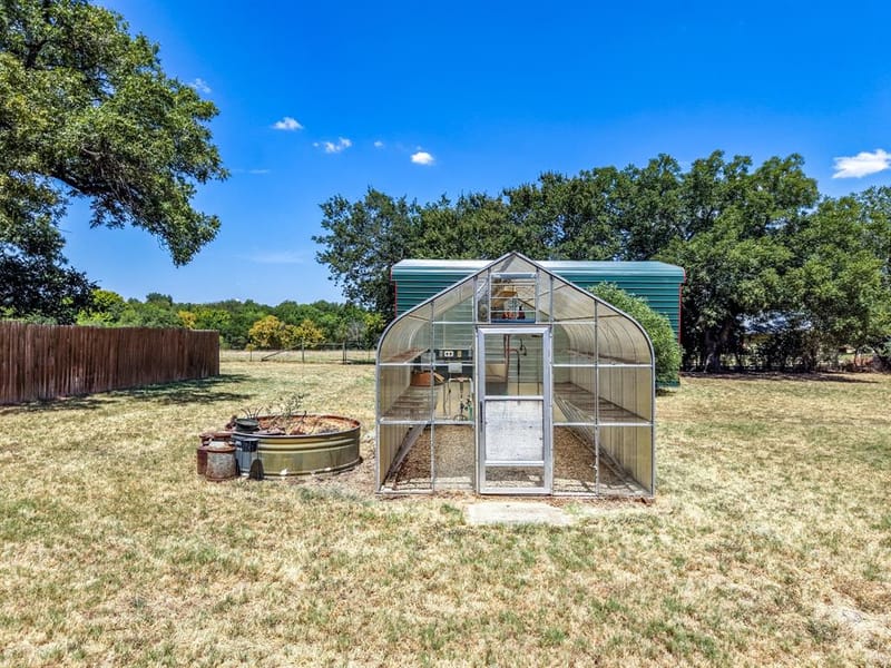509 E Almante Avenue, De Leon TX 76444 - Photo 9