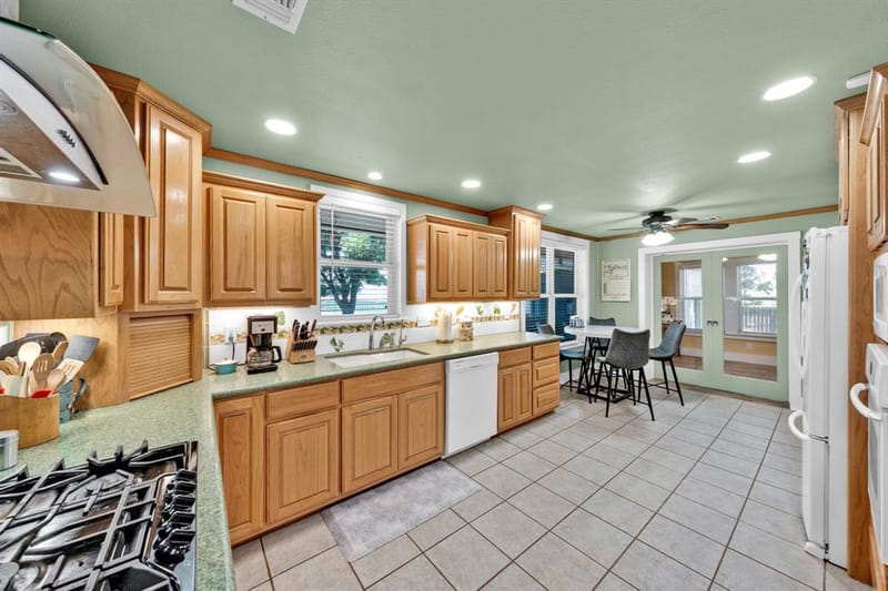 509 E Almante Avenue, De Leon TX 76444 - Photo 30