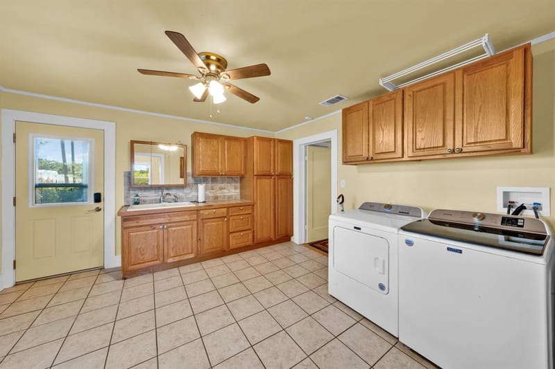 509 E Almante Avenue, De Leon TX 76444 - Photo 33