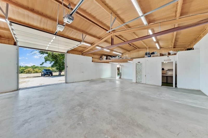 509 E Almante Avenue, De Leon TX 76444 - Photo 25