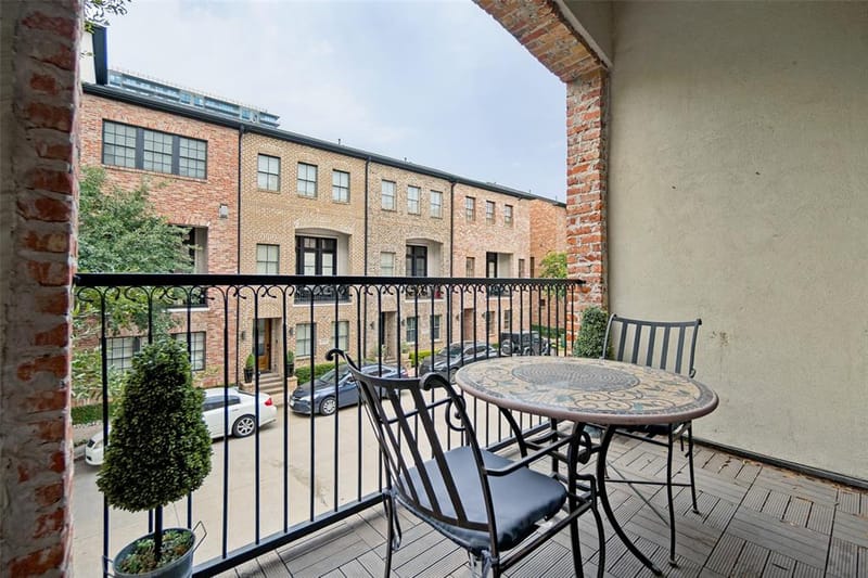 2110 Helsminster Drive, Dallas TX 75201 - Photo 13
