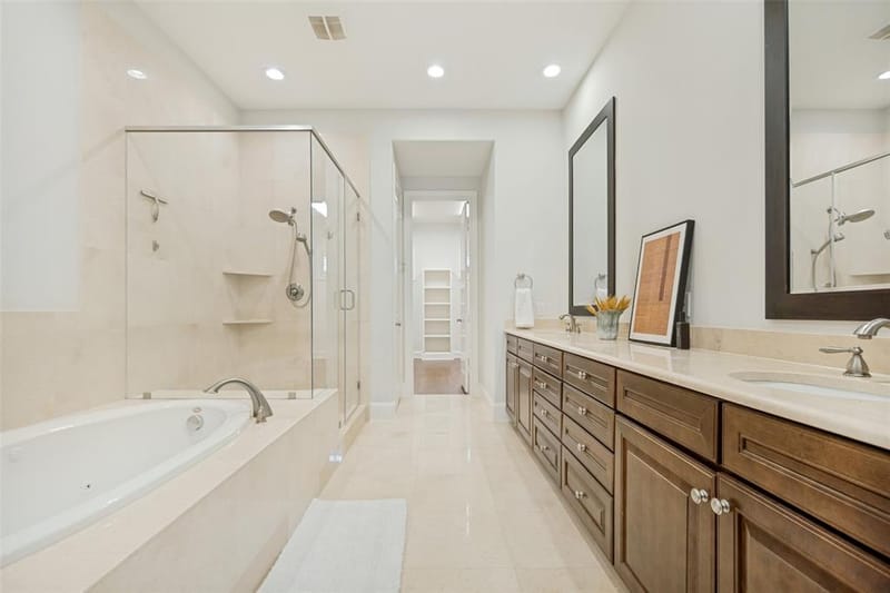 2110 Helsminster Drive, Dallas TX 75201 - Photo 16